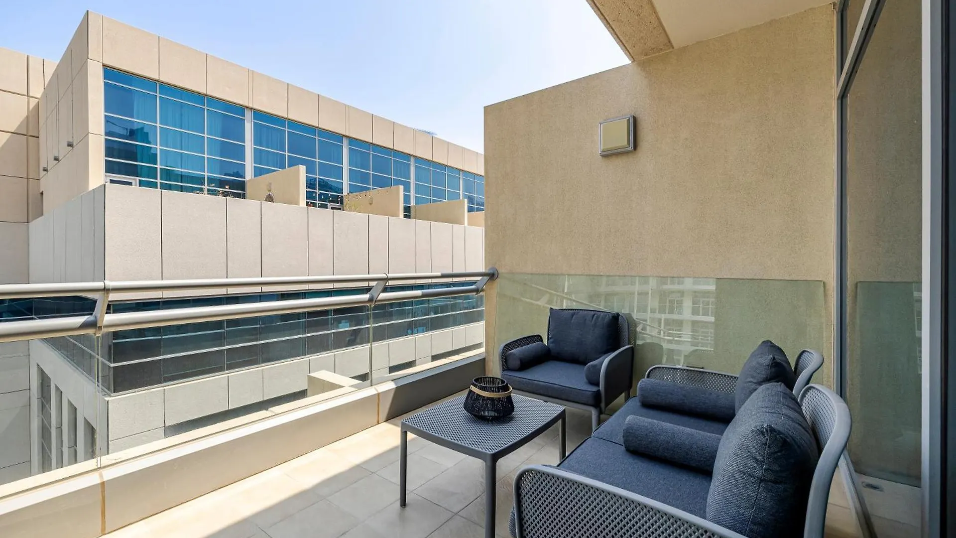 Appartement 2Br City View Bay Square B13 Dubai